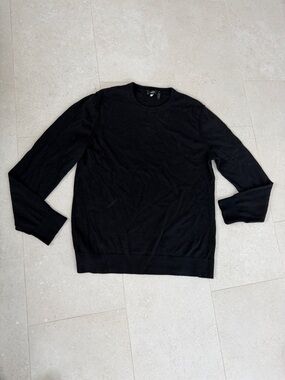 Theory Men's Black Crewneck Sweater